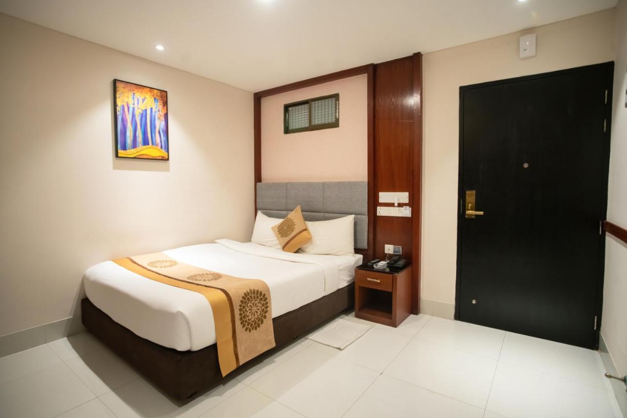 Jatra Hotel Grand Royal Dakka Kültér fotó